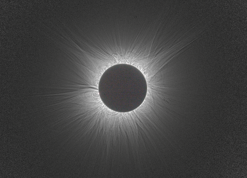 HDR stack of photos showing the coronal details much better than the unprocessed stack